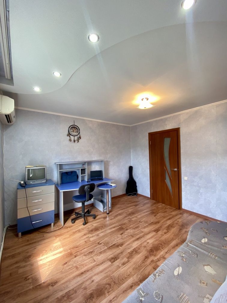 Продам 2х кімнатну квартиру в м. Покров, 36й мікрорайон "чешка"