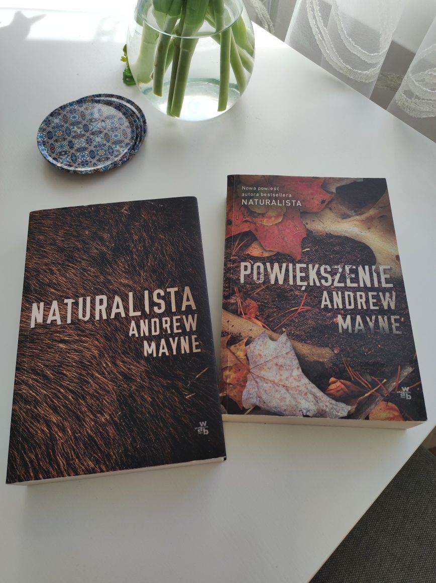 Książki "Naturalista" i "Powiększenie" Andrew Mayne