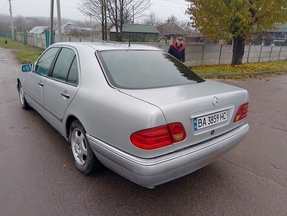 Мерседес E- Clas w210