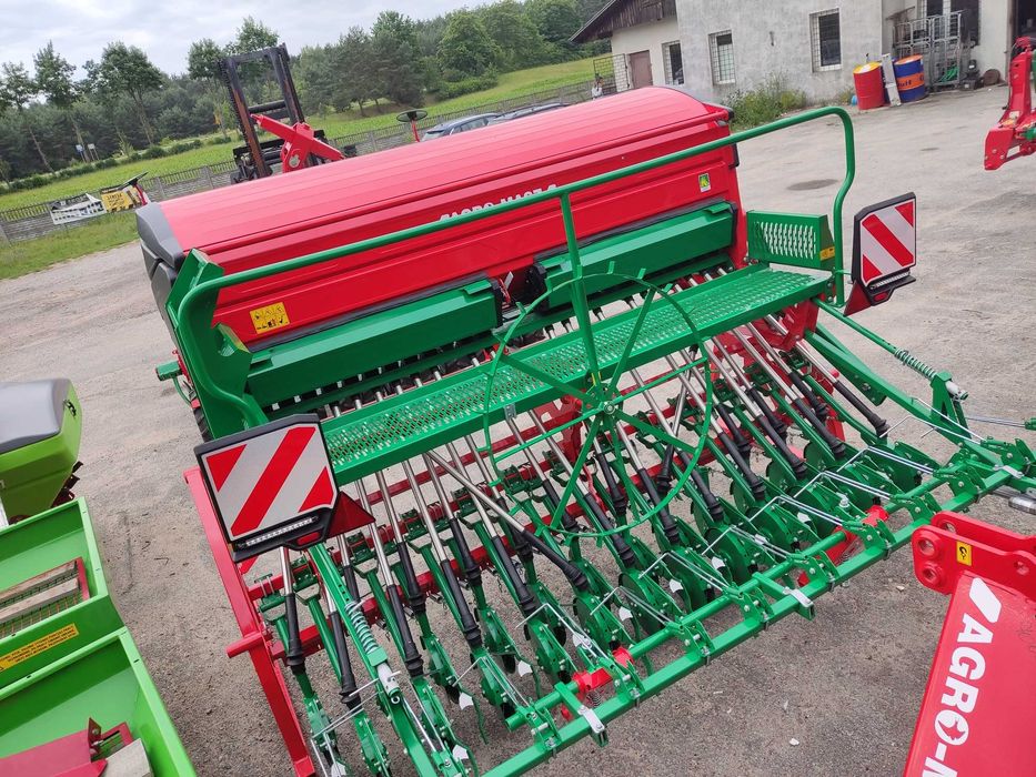 Siewnik nadbudowany SN301 AgroMasz NOWOŚĆ. 2024