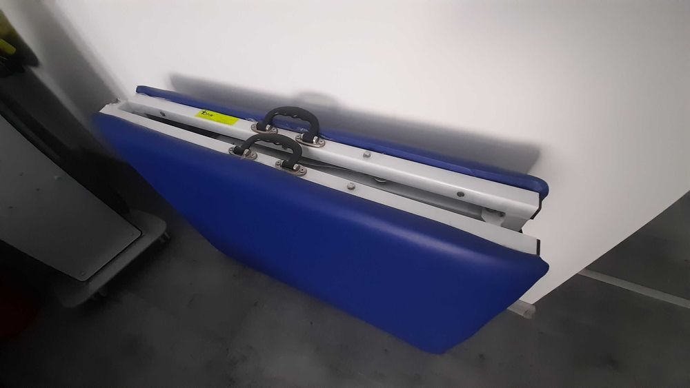 Łóżko do masażu/ rzęs/ makijażu permamentnego przenośne