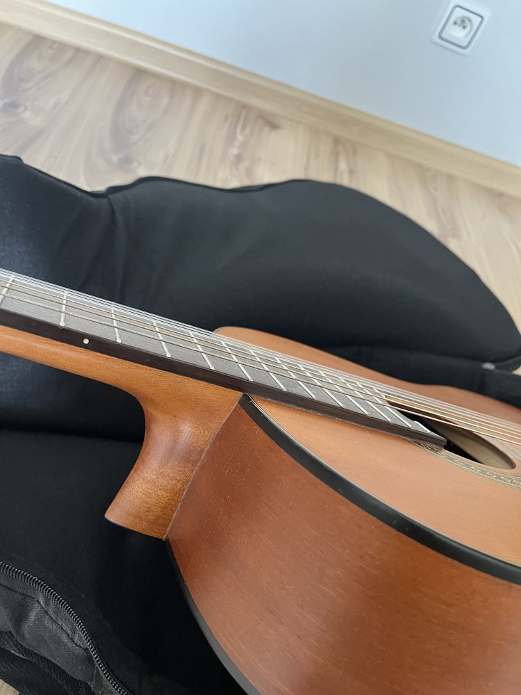 Gitara Salvador Cortez CC-20