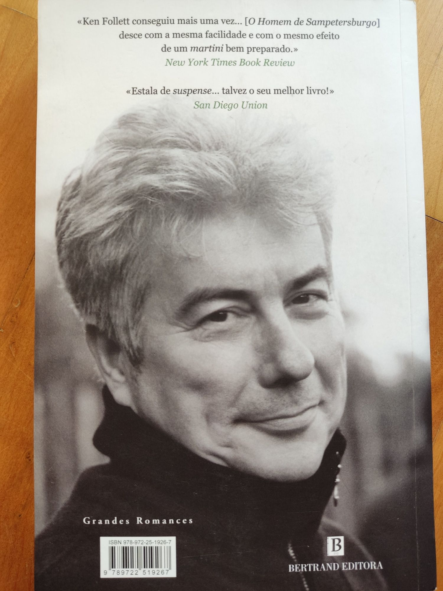 Livro O homem de Sampetesburgo de Ken Follett
