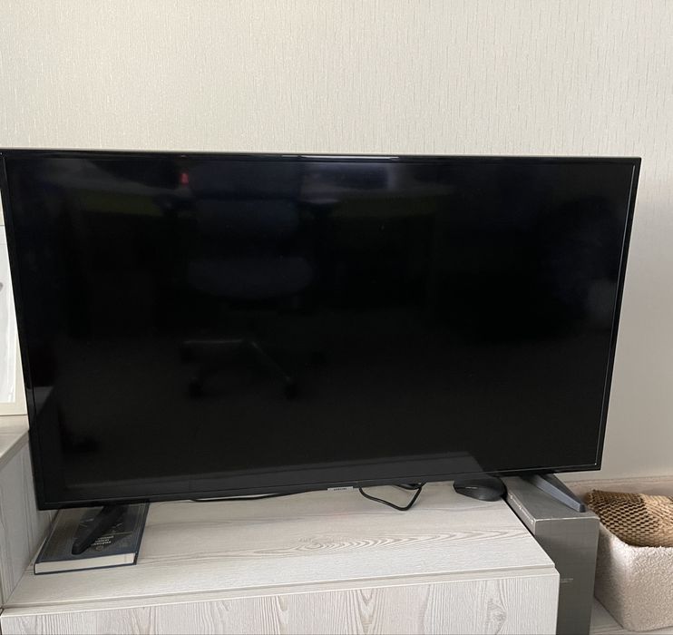 Телевізор Samsung UE43NU7090 Smart TV