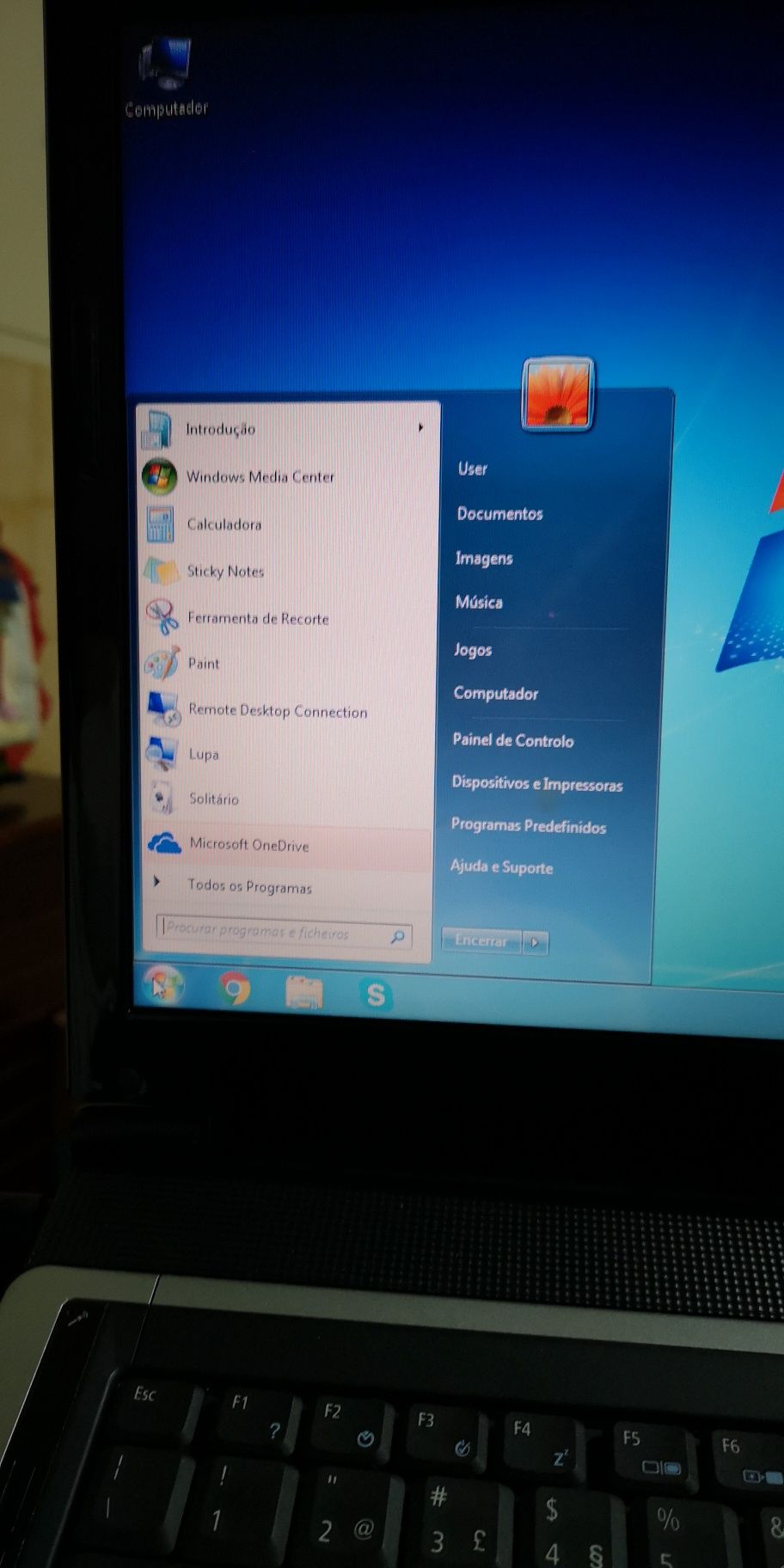 Portátil Acer Windows 7 ultimate + office 2016
