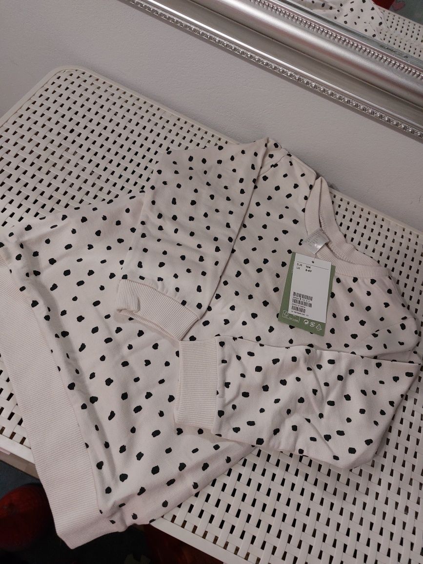 Komplet dresowy dres dziecięcy H&M 104cm. Nowy.