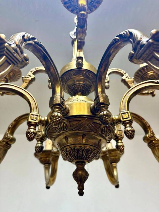 Масивна бронзова люстра на 12 ламп 7461