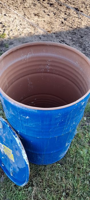 Beczka metalowa 200L i mauzer