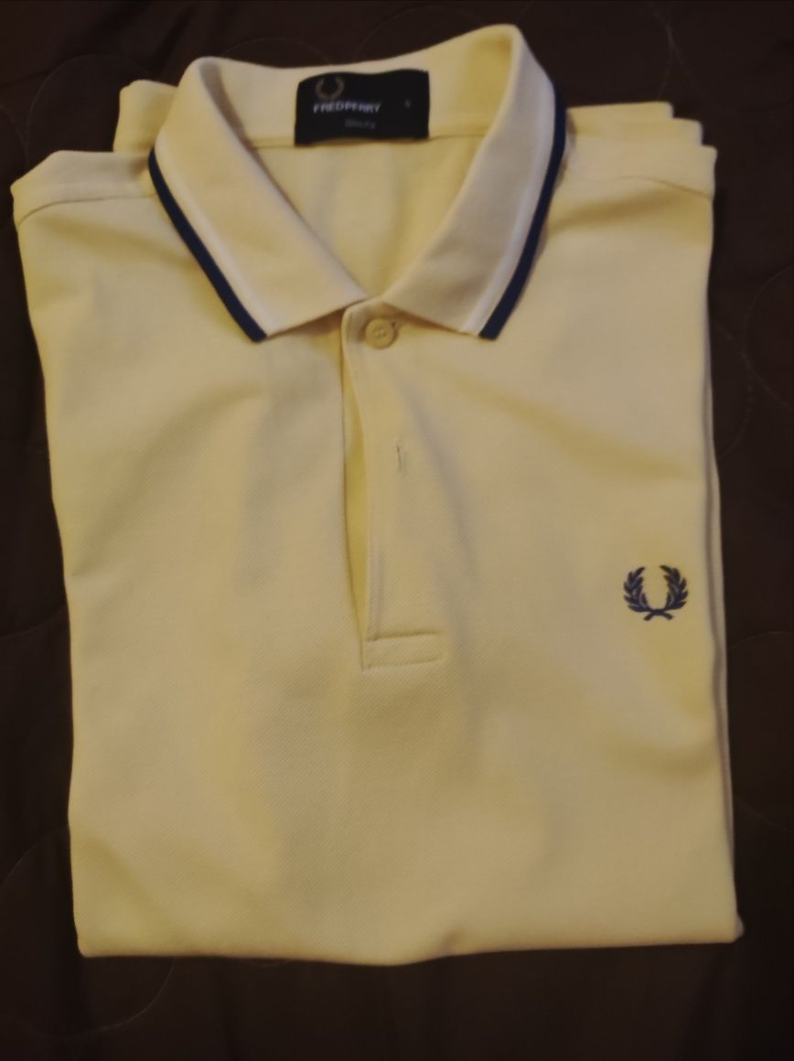 Polo Fred Perry Original – Tamanho S – Como Novo