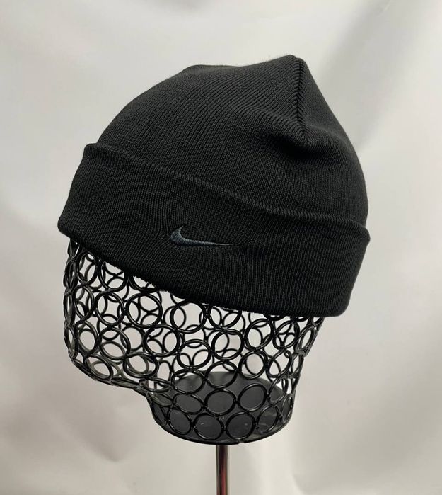 Мужская шапка Nike зимняя