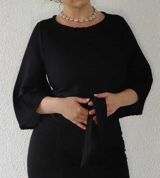 Czarna elegancka bluzka, taliowana, szerokie rękawy, jak kimono S 36