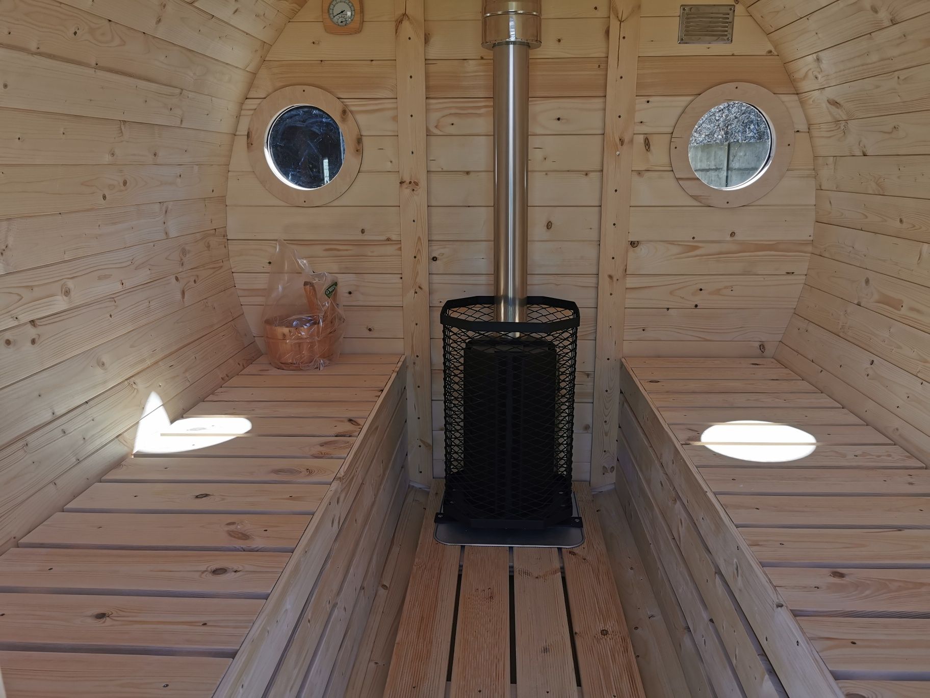 Sauna Ogrodowa 3 m x 2,2 m Cały komplet Piec Zewnętrzny