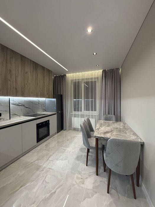 Продаж однокімнатної квартири в центрі міста|чудова локація для оренди