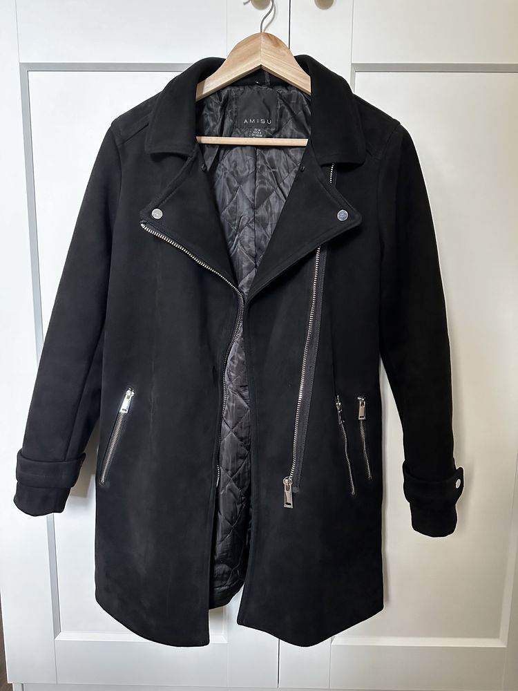 Czarny płaszcz kurtka z odpinanym futerkiem