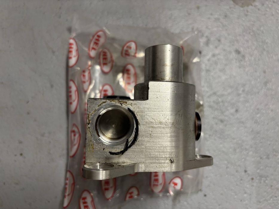 Kit radiador de oleo Hel Performance para MQB 2.0 TSI