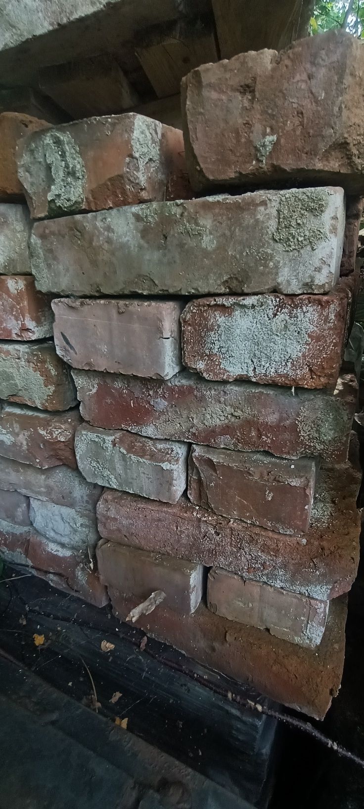 Sprzedam cegłę z rozbiórki