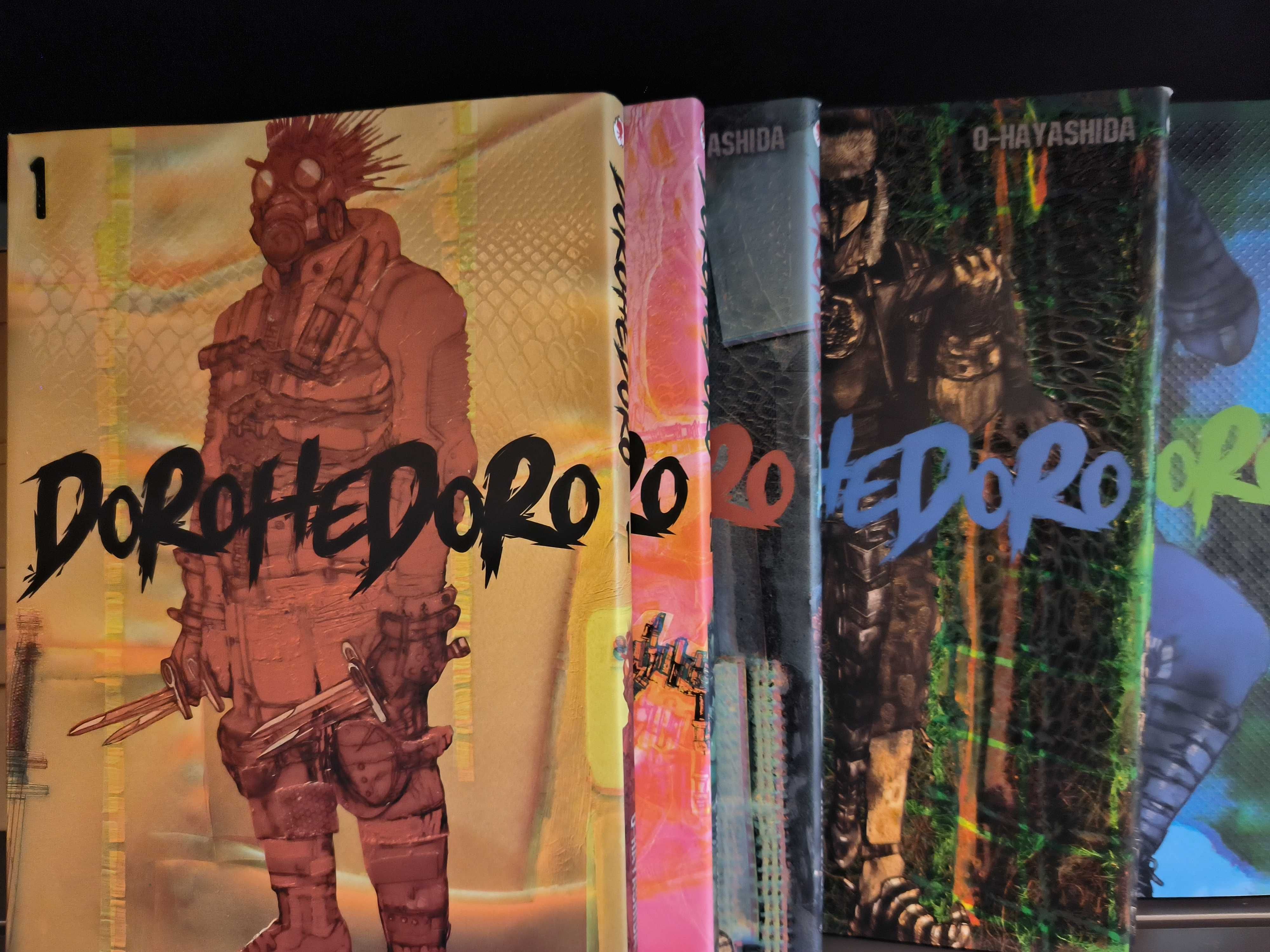 Manga DOROHEDORO, tomy 1-5, używane jak nowe