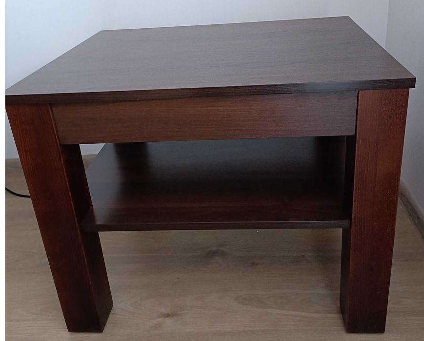 stolik kawowy z półką