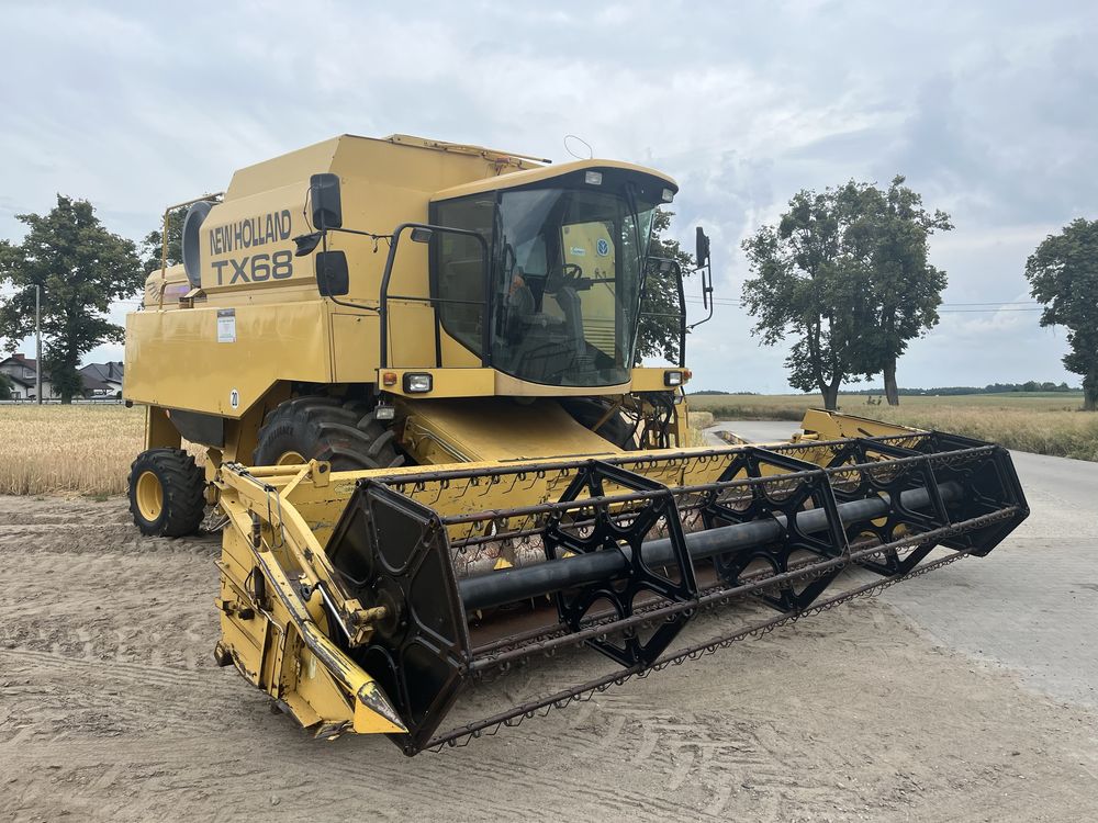 Kombajn zbożowy New Holland TX68 TX66