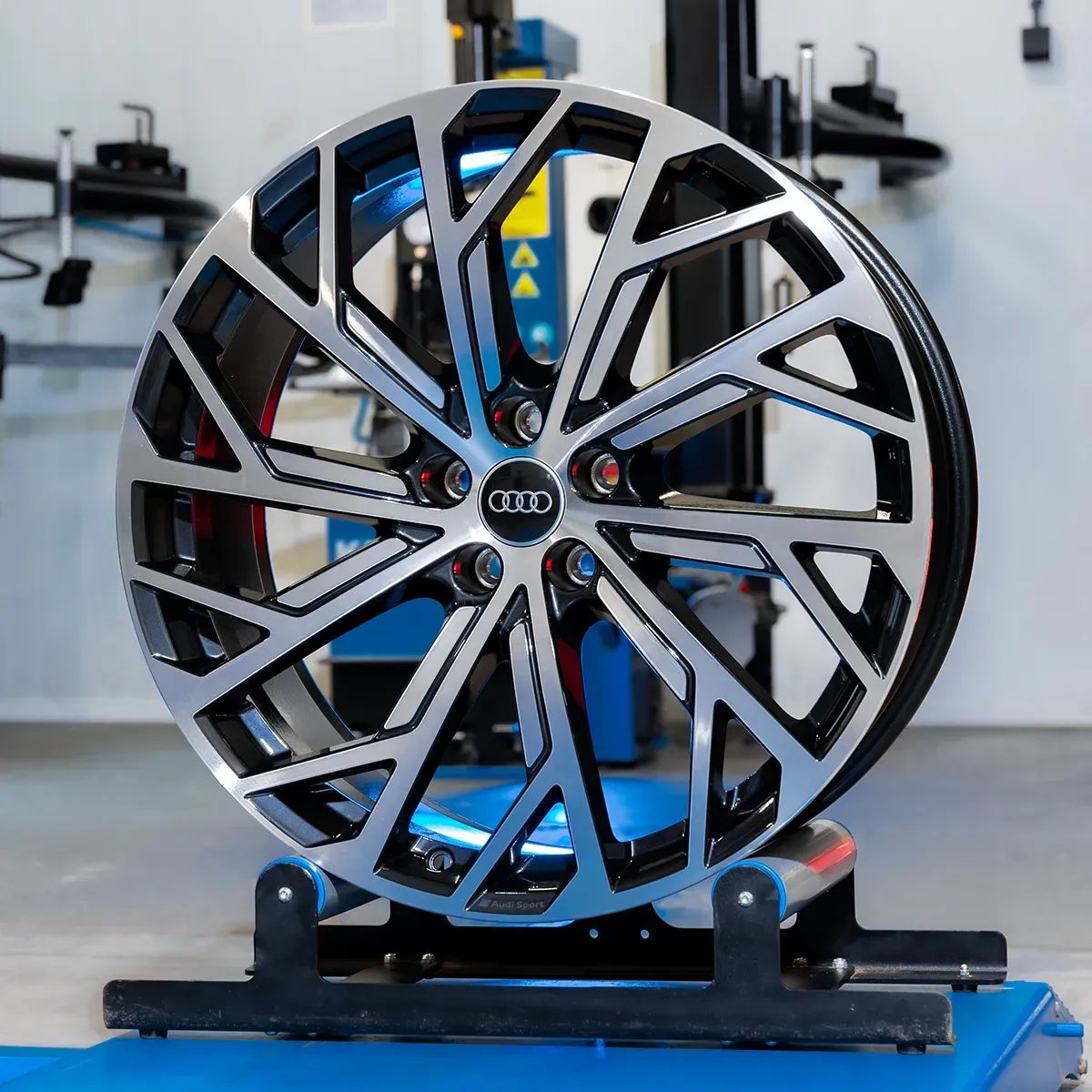 Felgi Audi 21'' A5 A6 A7 S7 A8 S8 Q3 Q5 SQ5 Q7 Q8