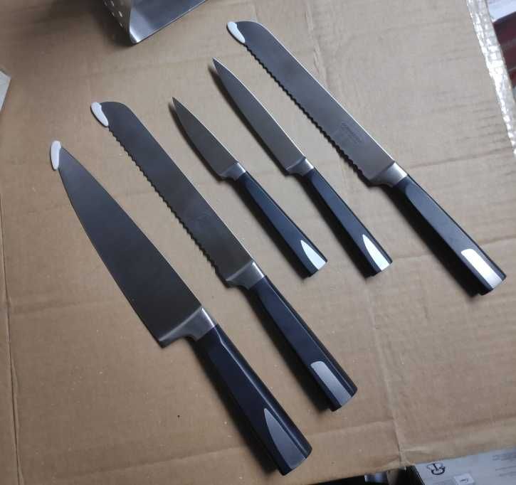 Noże w bloku drewnianym BH czarne outlet