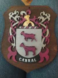 Emblema Família Cabral (em madeira)