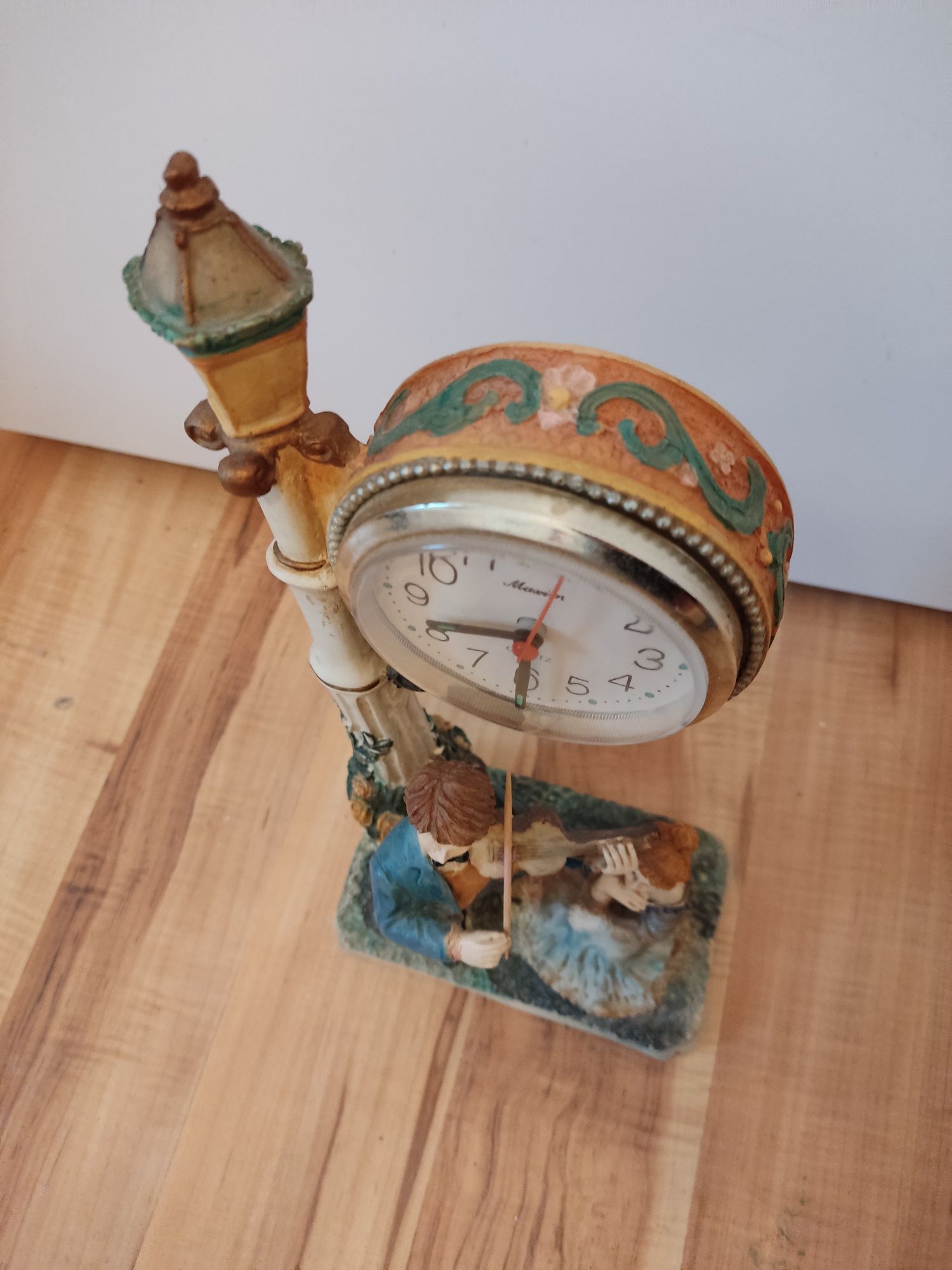 Kwarcowy zegar stojący vintage, Mirella