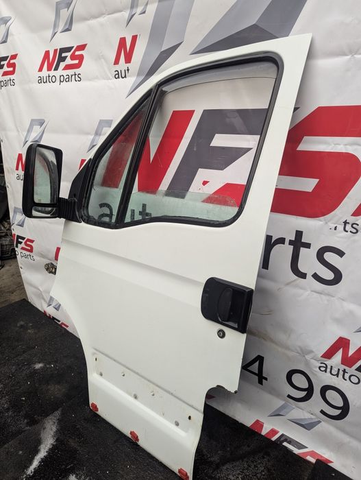 Передні ліві двері iveco daily 3 1999- 2006рік