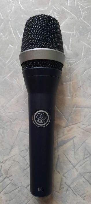 Микрофон.      AKG