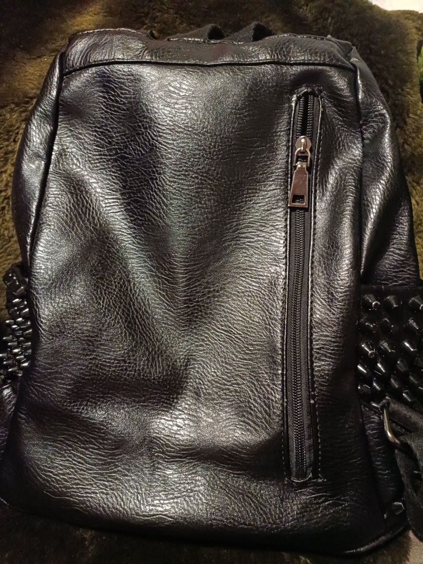 Городской женский рюкзак антивор