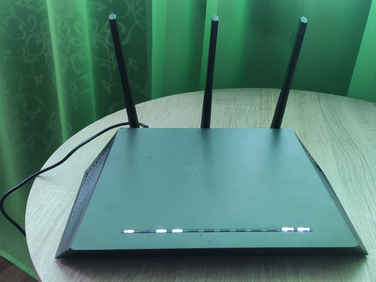Wi-Fi роутер Netgear R7000P AC2300 (Nighthawk)