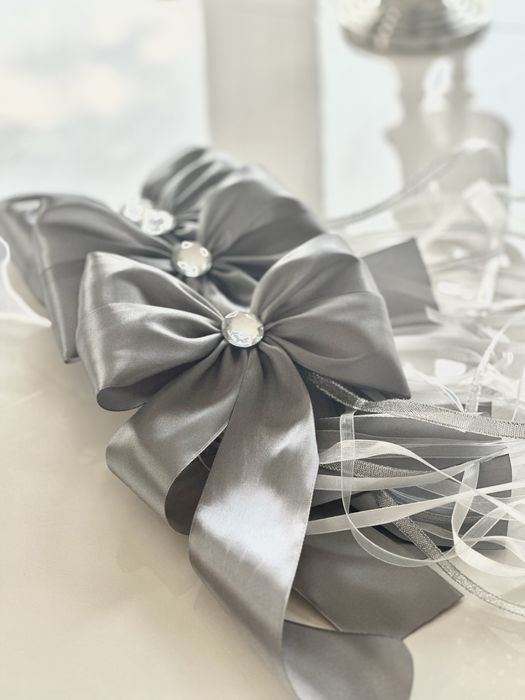 Kokardy na klamki Auta 4 szt. Dekoracje ślubne na samochód Szare