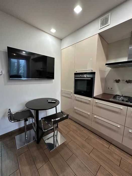 Продам 2х кімнатну квартиру 60 м2 ЖК River Park ЖМ Перемога Вигідно!