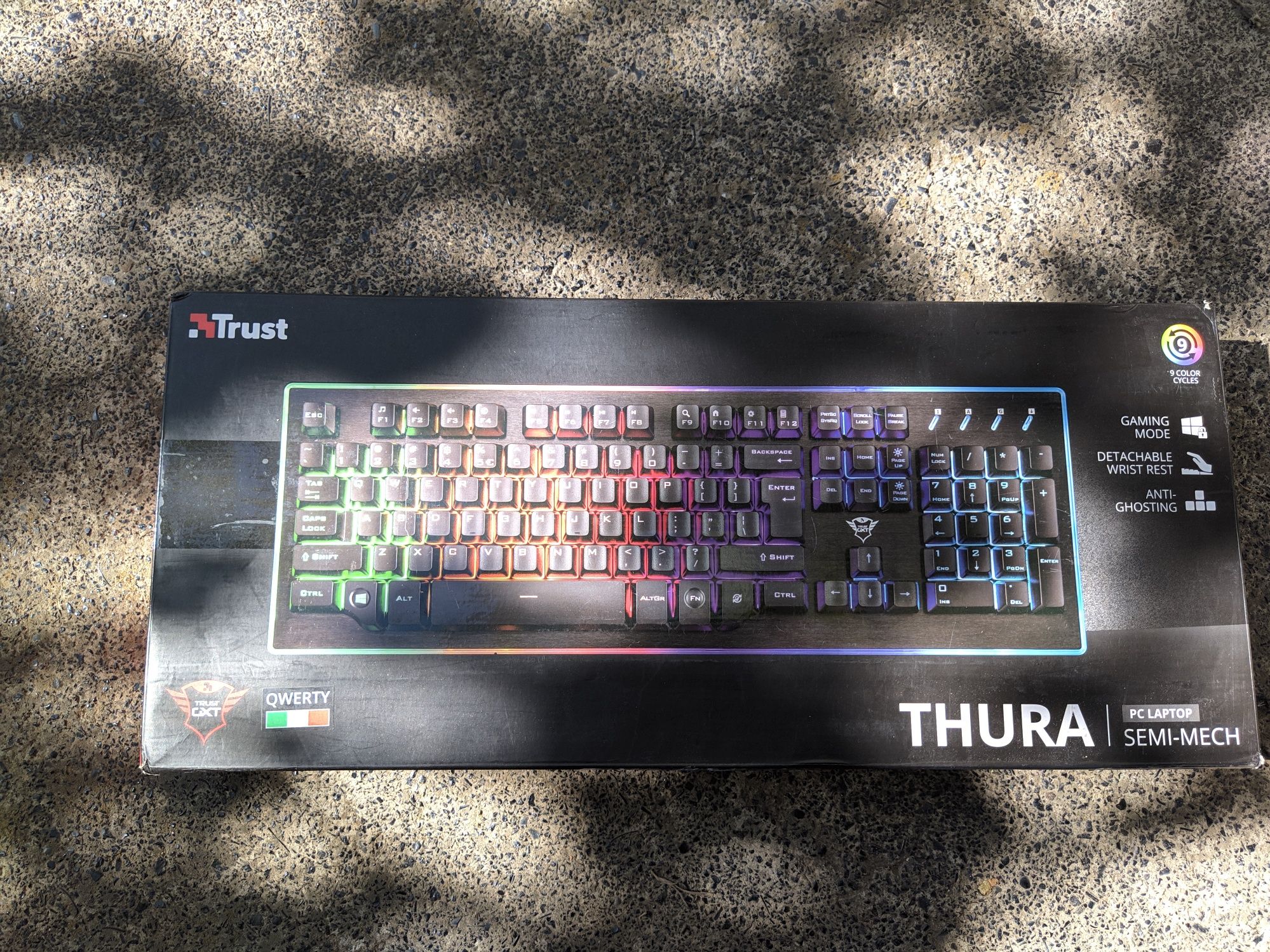 Игровая клавиатура Trust GXT 860 Thura