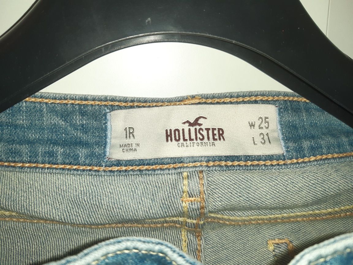 Jeansy dziewczęce Hollister