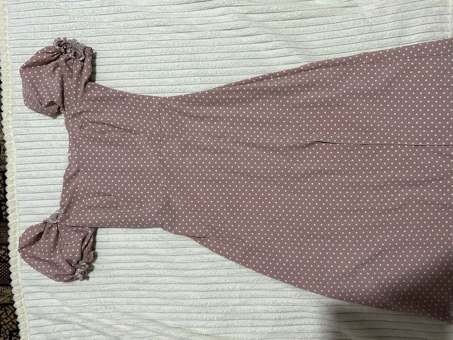 Сукня жіноча.