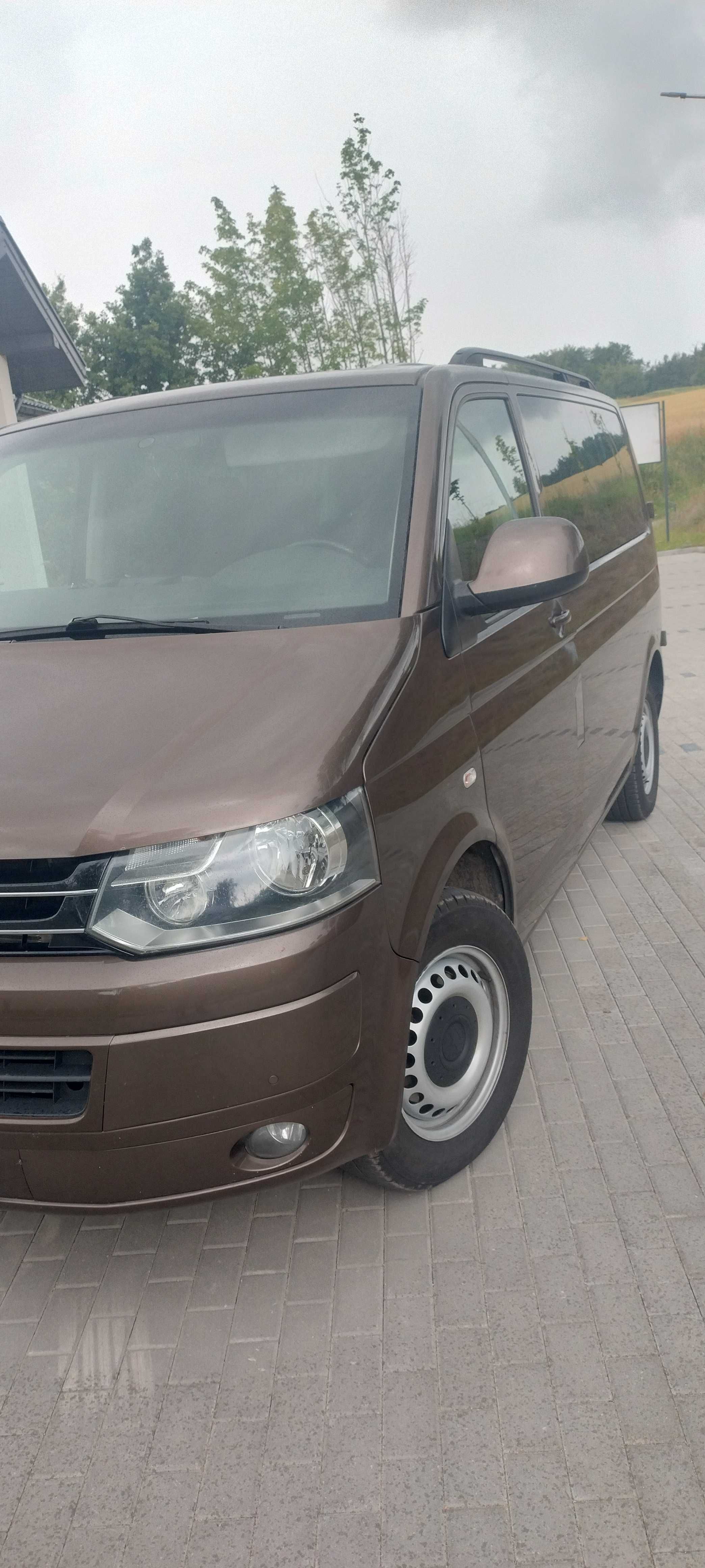 Volkswagen T5 Caravelle 2.0 150KM 4 motion