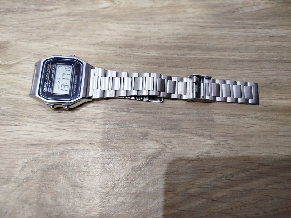 Zegarek Casio Vintage srebrny