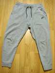 Spodnie joggery Nike Tech Fleece - M