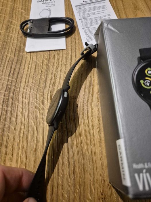 Smartwatch Garmin Vivoactive 5. Nowy na gwarancji. Na prezent.