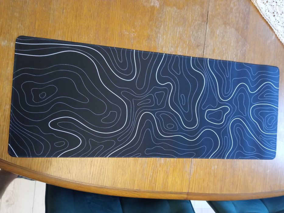 Podkładka pod myszkę i klawiaturę czarna o wymiarach 90x40cm