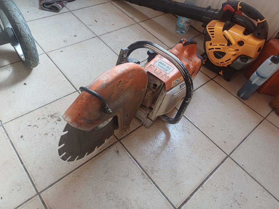 Przecinarka spalinowa  Piła motopiła Stihl ts400