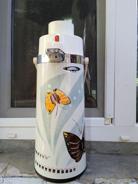 Продам старый японский не использованный помповый термос