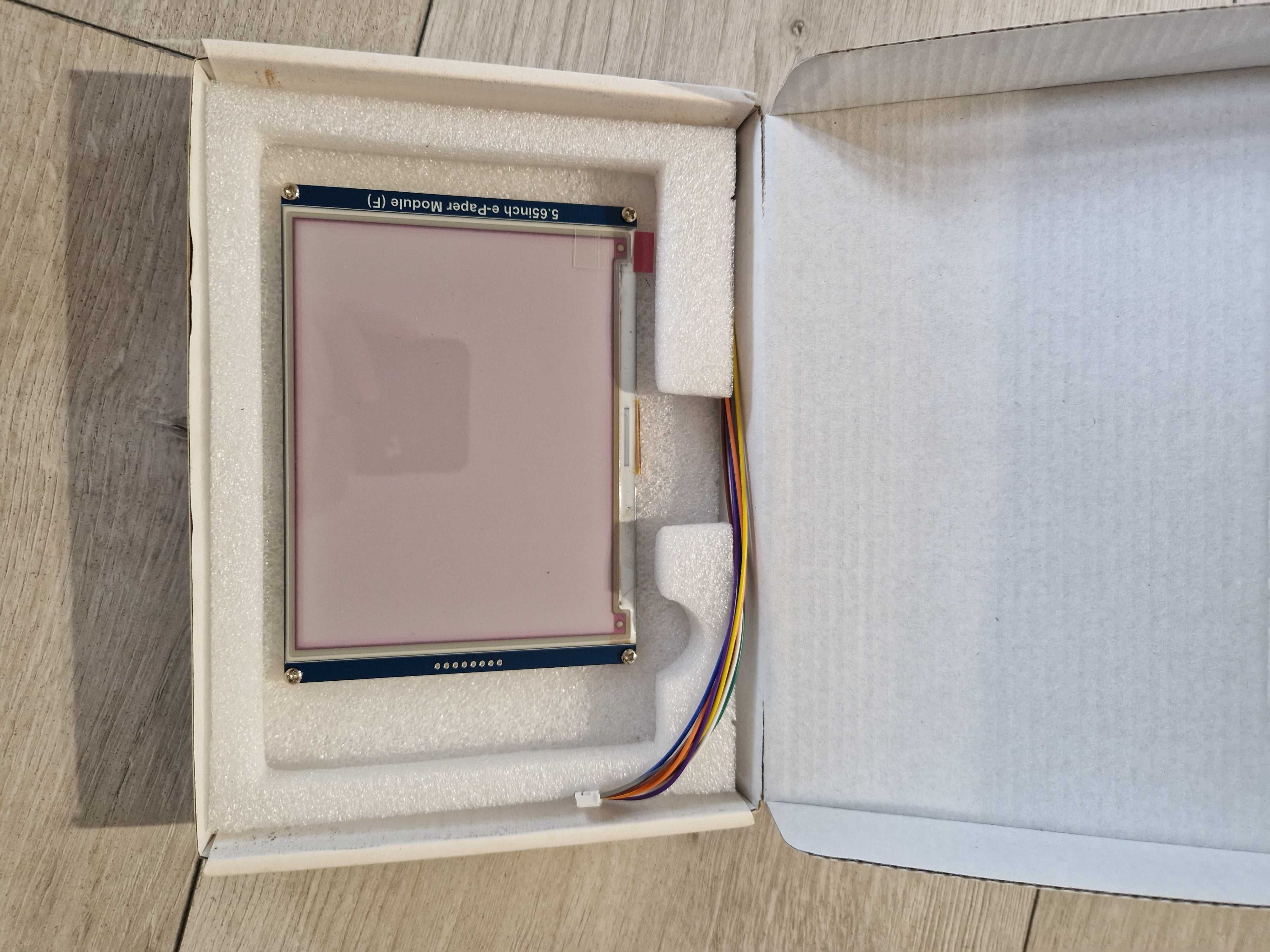 Za połowę ceny nowe części do Arduino Kamera, obudowa raspberry pi itp