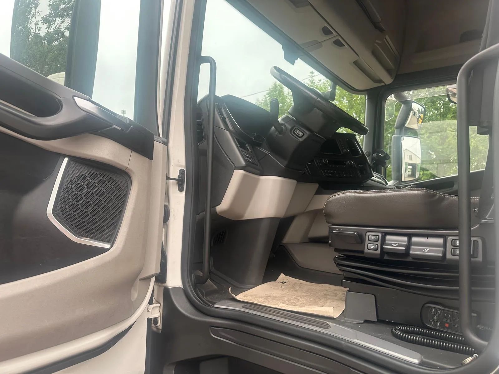 Scania R540 R500  Skóry Retarder ACC Klima postojowa 4 Poduszki Niemcy