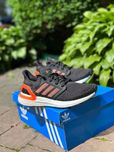 Жіночі оригінальні кросівки Adidas Ultraboost 20 W EG0717