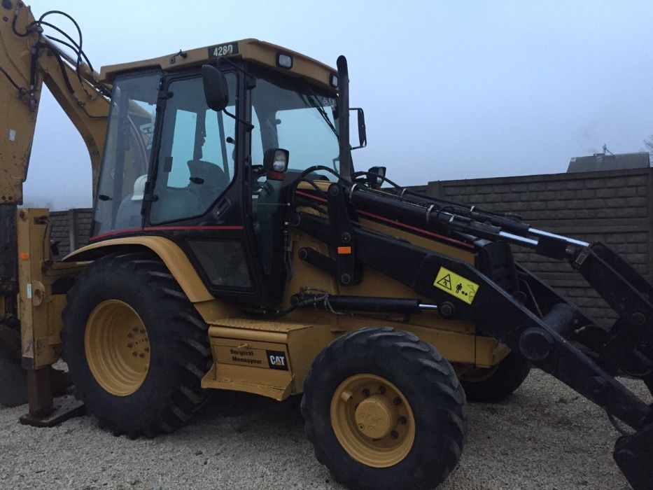 Послуги спецтехніки Оренда екскаватора Новояворівськ Львів з тракторис