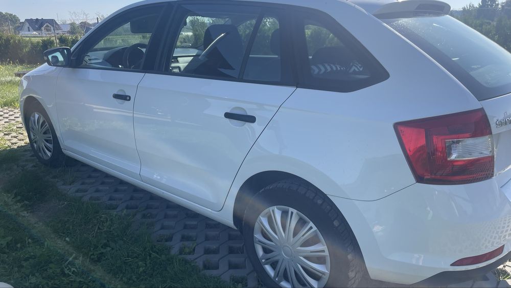 Bezwypadkowa skoda rapid 2015