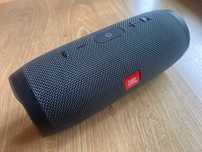 Coluna Portátil JBL Charge Essential