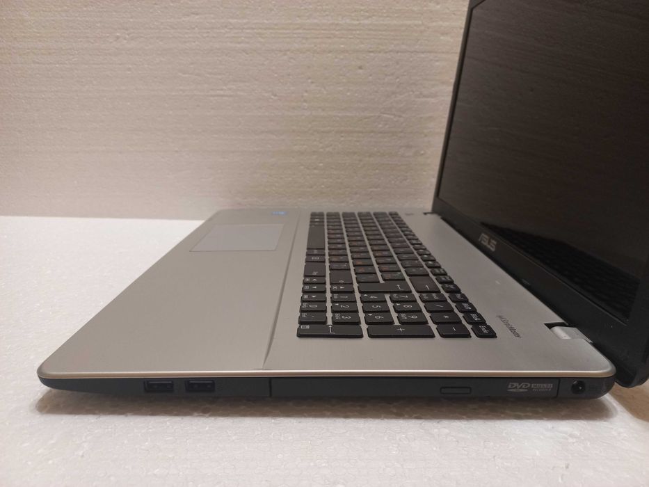 17.3" Экран!!  Игровой ASUS R751L + (Intel Core i7) + БОЛЬШОЙ Экран!!